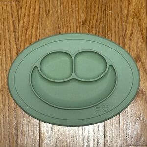 EzPz Silicone Feeding Mat